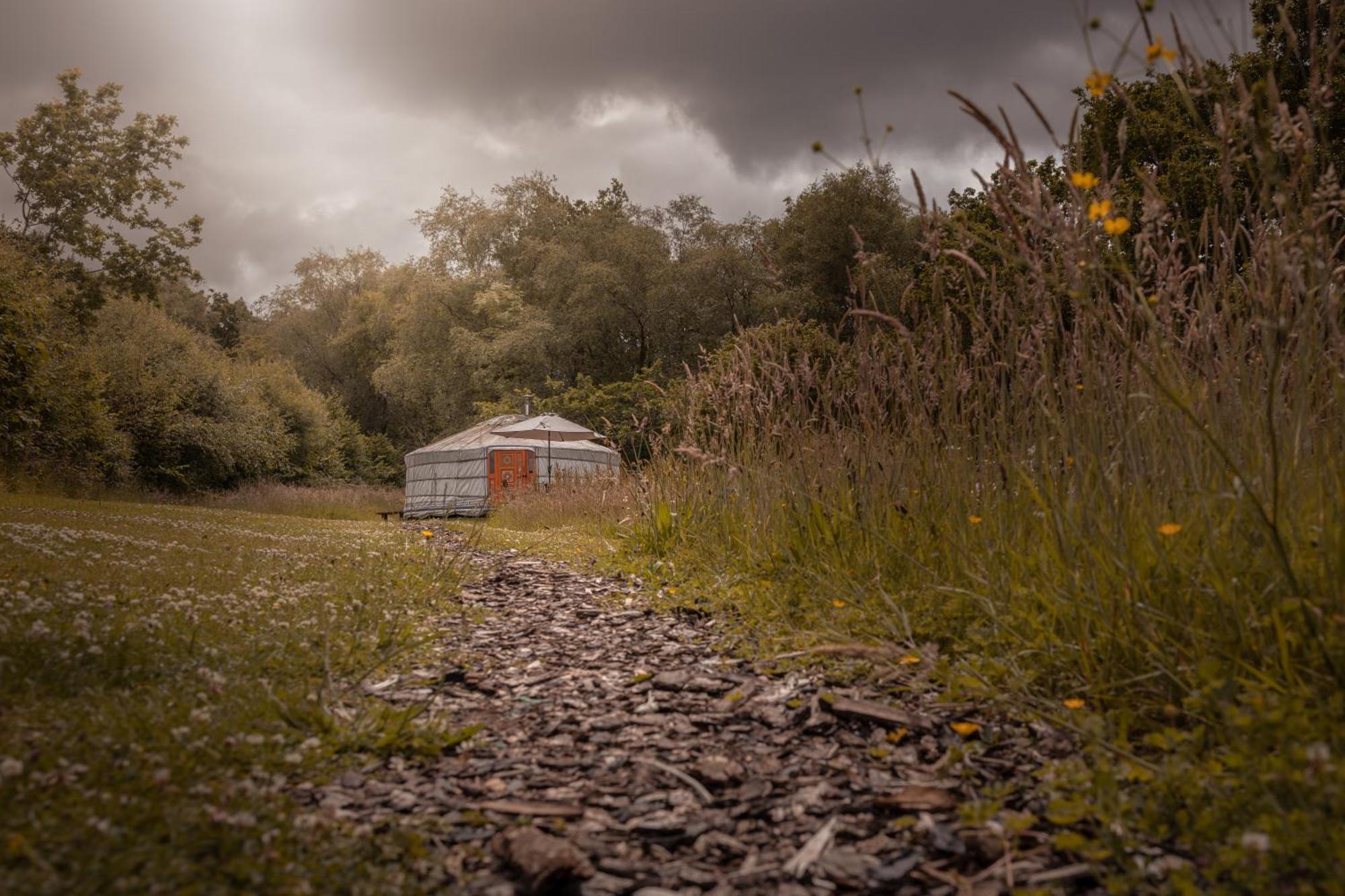 Gilfach Gower Farm Luxury Yurt With Hot Tub Otel Ammanford Dış mekan fotoğraf