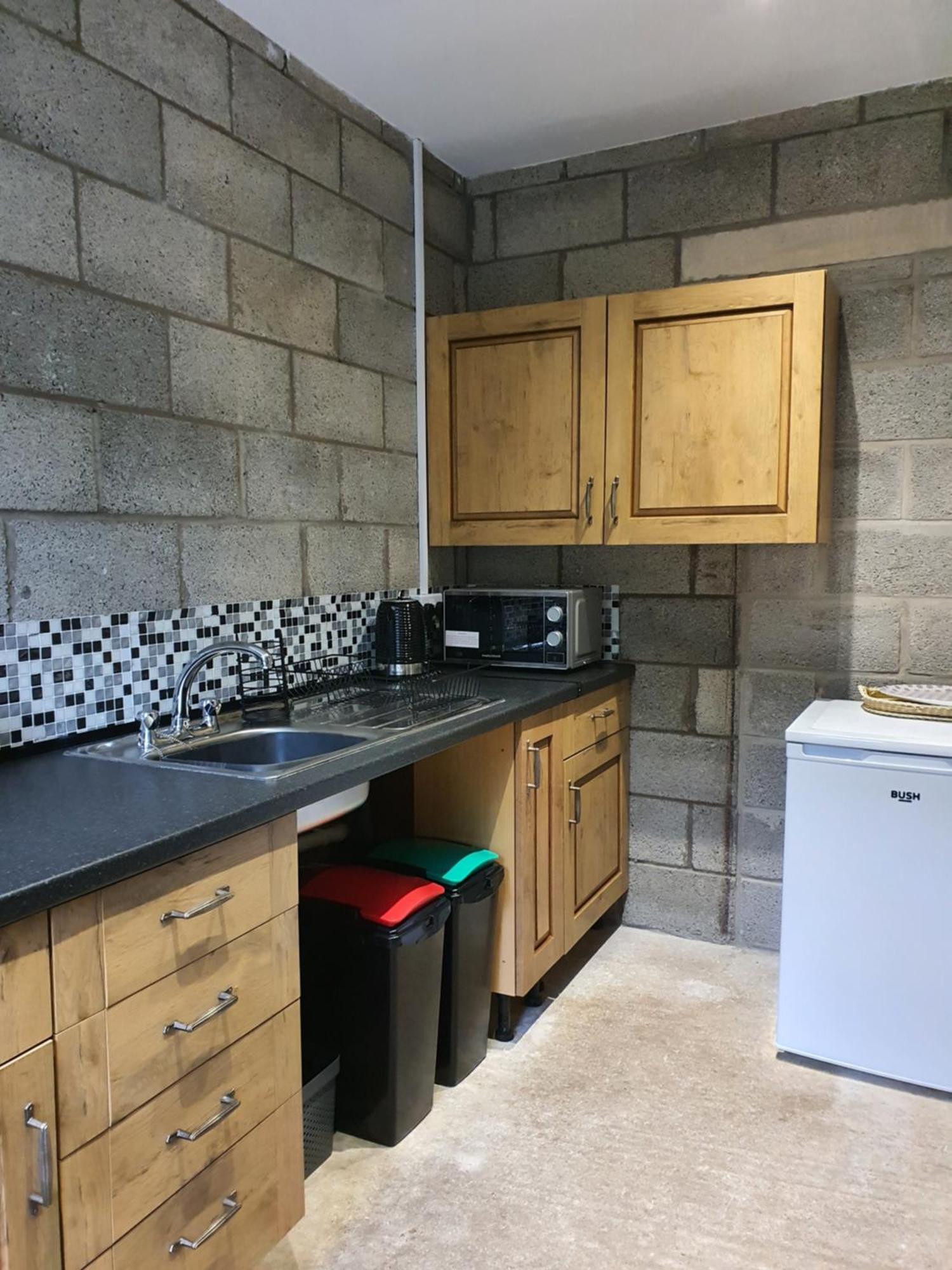 Gilfach Gower Farm Luxury Yurt With Hot Tub Otel Ammanford Dış mekan fotoğraf